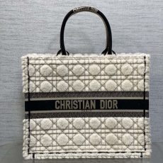 Christian Dior Shopping Bags